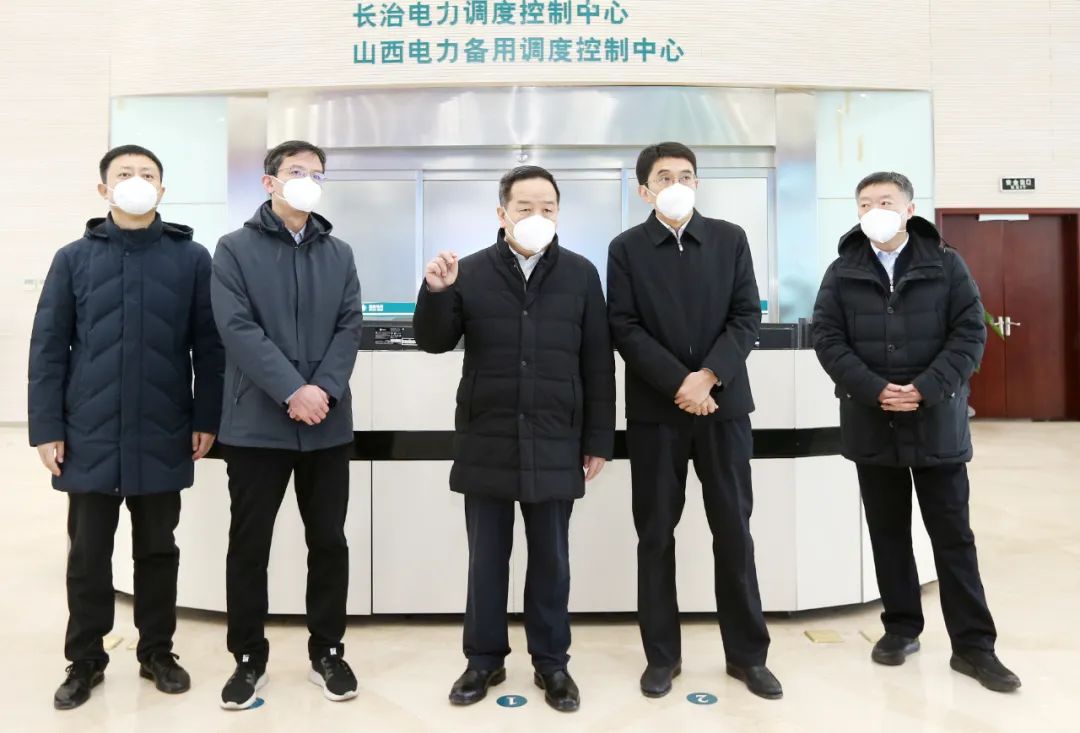 陈耳东看望慰问节日期间坚守岗位一线干部职工