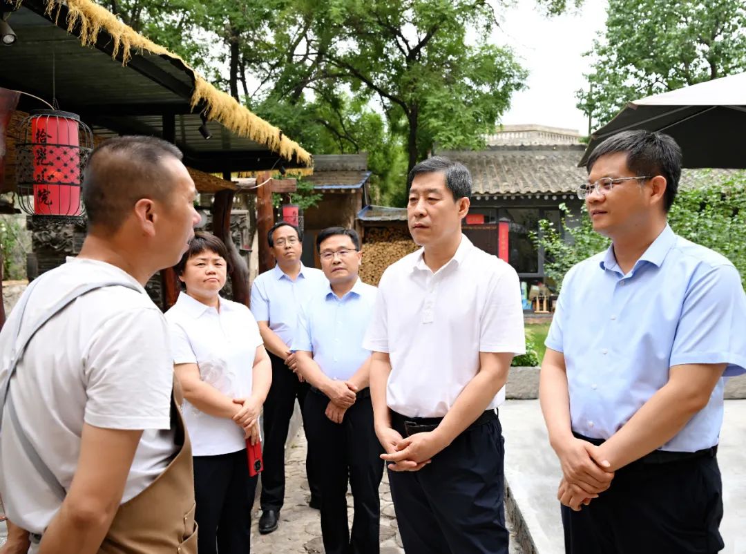 紧扣防风险强监管促发展工作主线 加快推动全市金融工作高质量发展